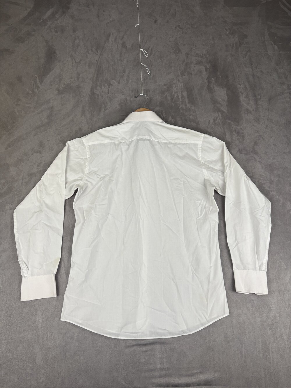 Giorgio Armani Men's White Dress Shirt - Neck 16.5 - Picture 3 of 10